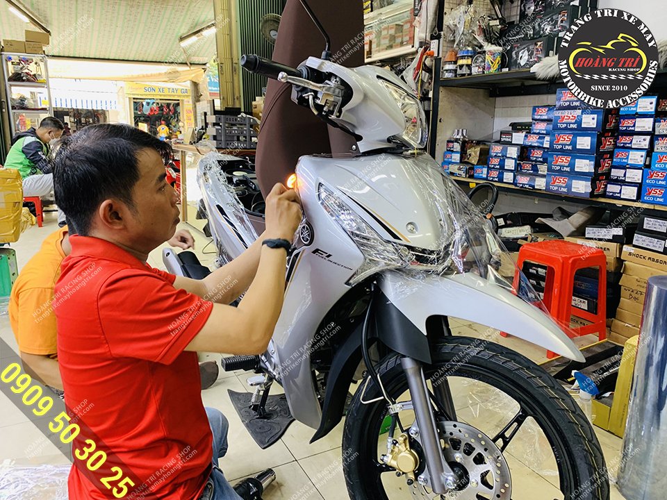 Dán Keo Trong Xe Máy: Bảo Vệ Xế Yêu Toàn Diện